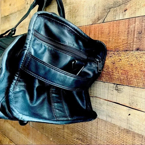 Tumi VTE Leather Carryall Overnight/Weekender/Duffle Bag W Locks - Picture 3 of 10